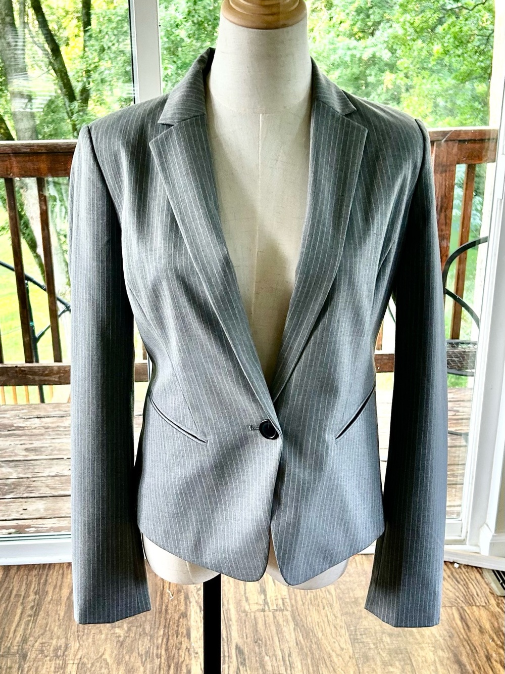 Ann Taylor Gray Pinstripe Tailored Single-Button Blazer Size 4